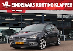 Ford Focus - 2.5-20V ST | APK 28-10-2025 | Apple CarPlay | 226PK | Zwarte hemel | Goed onderhouden