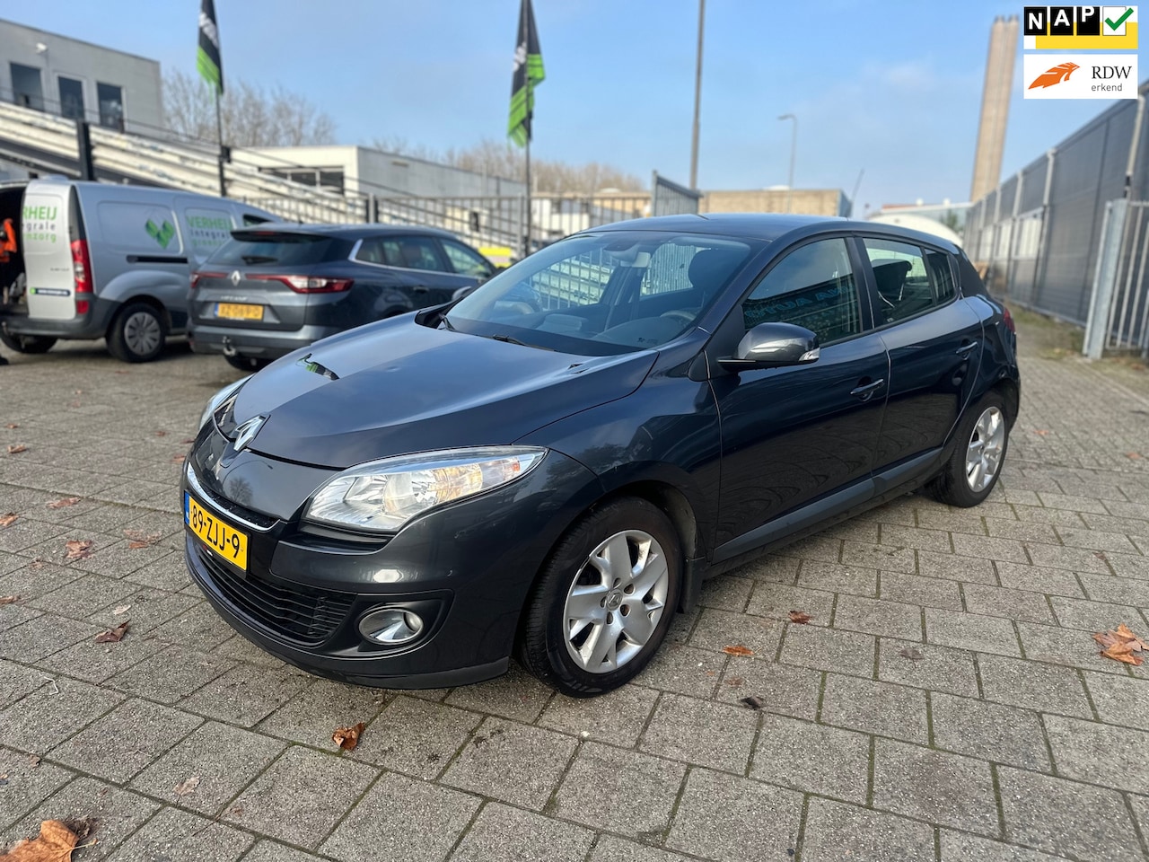 Renault Mégane - 1.2 TCe Expression | 6 bak | navi - AutoWereld.nl