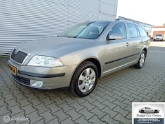 Skoda Octavia Combi - 1.6 FSI Ambiente