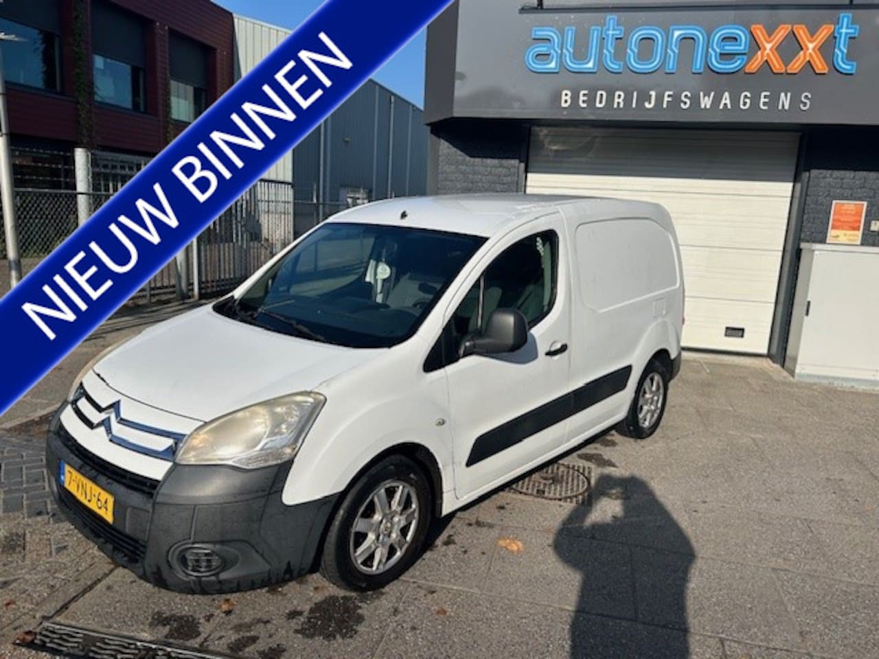 Citroën Berlingo - 1.6 HDIF 500 Comfort AIRCO I TREKHAAK I MULTIMEDIA I RADIO/CD I LMV BARST IN VOORRUIT I EX - AutoWereld.nl