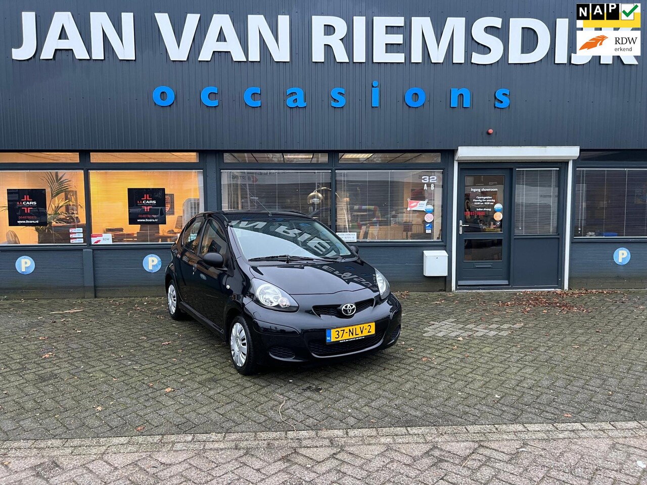 Toyota Aygo - 1.0-12V Access BJ 2010 1 EIGENARES 5 DEURS AIRCO APK - AutoWereld.nl