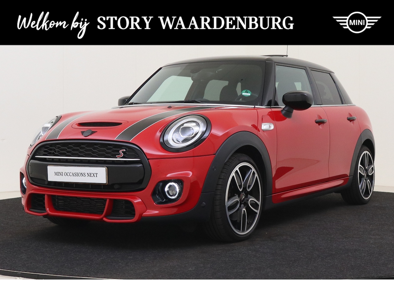 MINI Cooper S - Hatchback Pepper Automaat / JCW Pakket / Panoramadak / Achteruitrijcamera / JCW Sportstoel - AutoWereld.nl