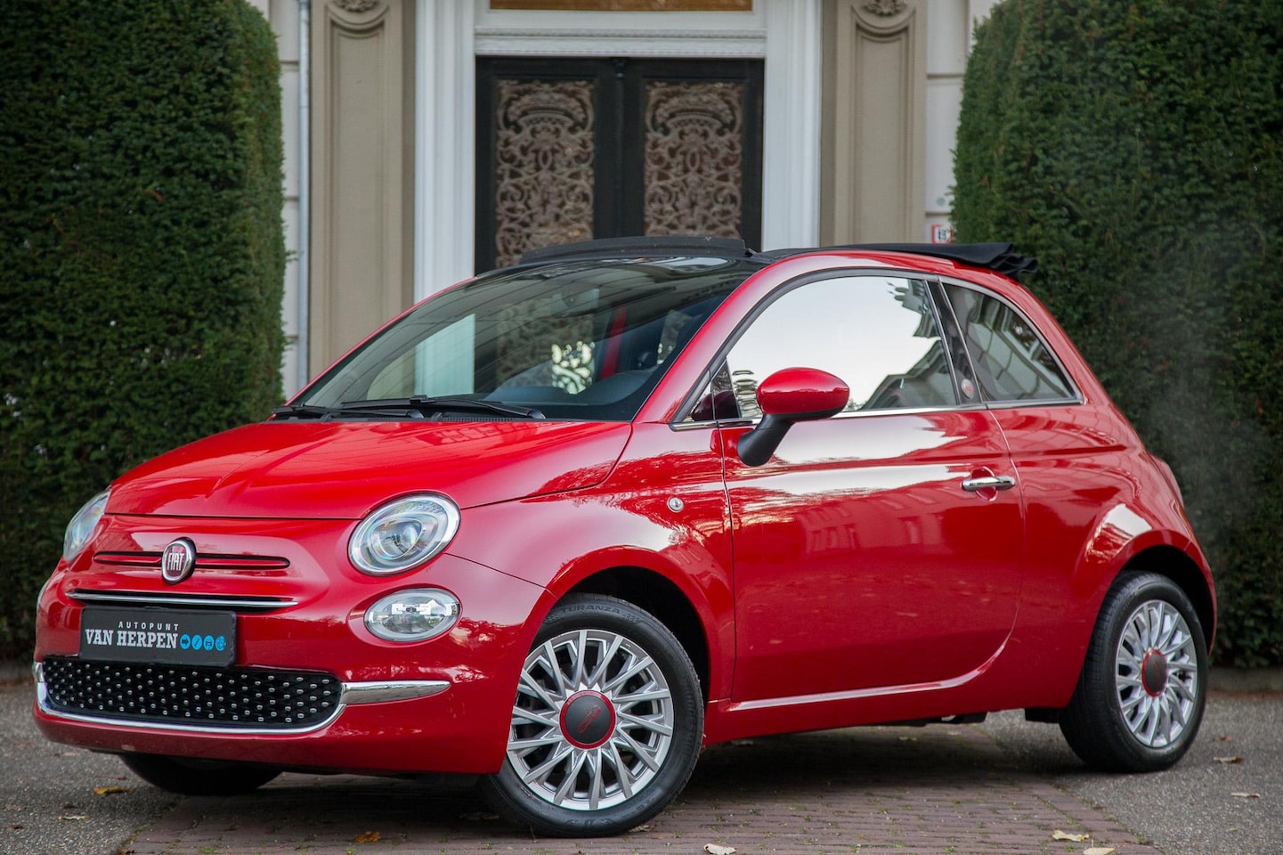 Fiat 500 C - 1.0 Hybrid RED Carplay | Cruise | PDC |  ORG NL 1e EIGN - AutoWereld.nl