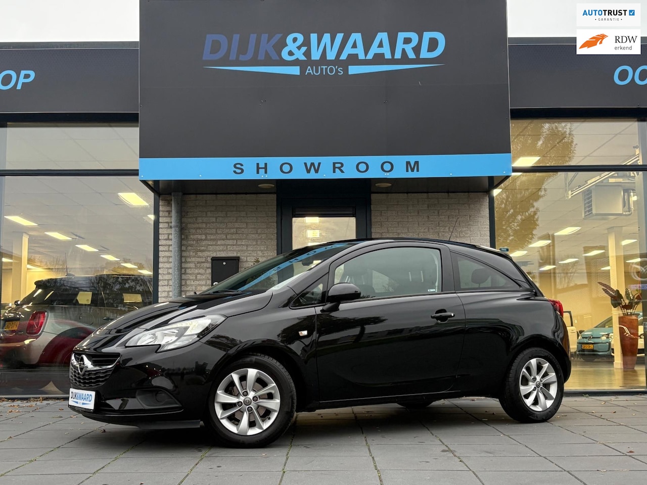 Opel Corsa - 1.4 Online Edition 2.0 | AUTOMAAT | CRUISE | STUUR/STOELVERW | CAMERA - AutoWereld.nl