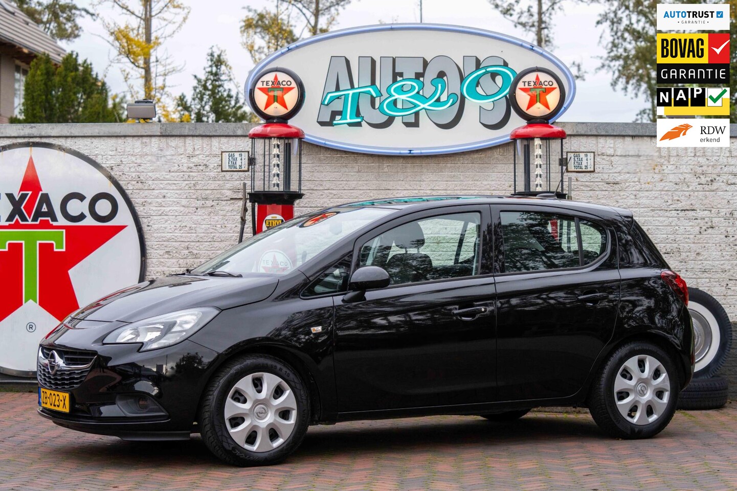 Opel Corsa - 1.4 Favourite NAV 1e Eig. 63.660 km +NAP - AutoWereld.nl