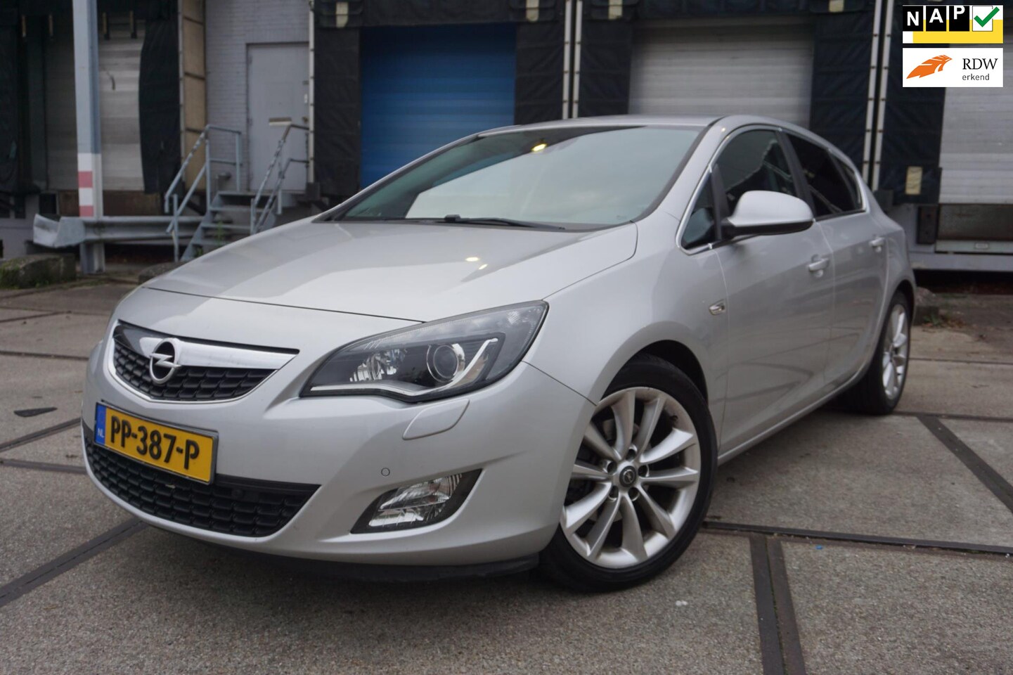 Opel Astra - 1.6 Turbo Sport * Full Optie * - AutoWereld.nl