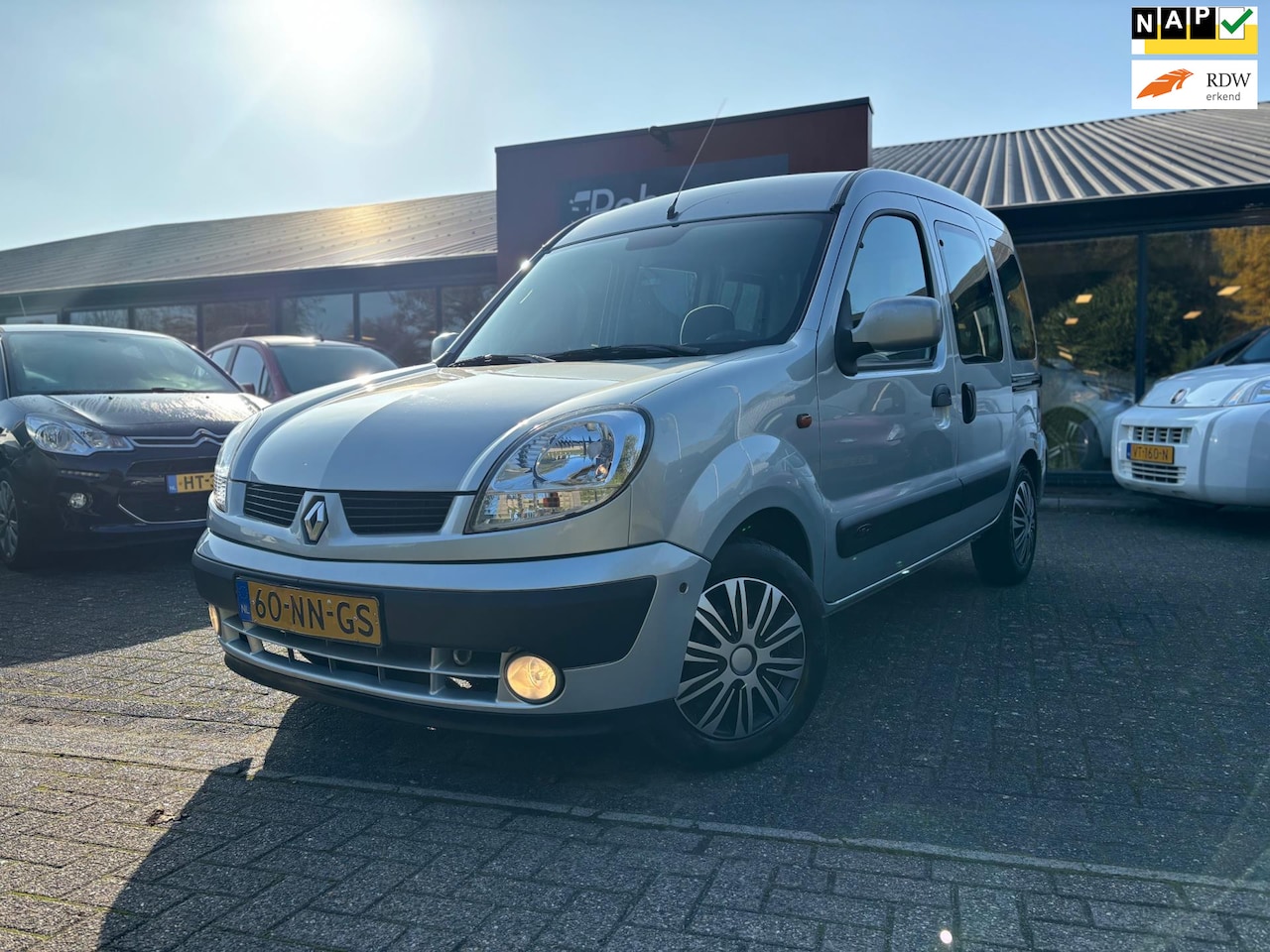 Renault Kangoo - 1.6-16V Privilège*Automaat*Rolstoel lift*Mindervalide!!! - AutoWereld.nl