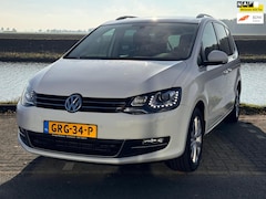 Volkswagen Sharan - 2.0 TSI Highline 7p. VOL ALLE OPTIES /pano/trekhaak/enz enz