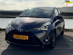 Toyota Yaris - 1.5 VVT-i Active keyless / camera / stoelverwarming etc