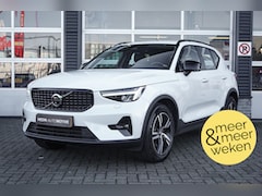 Volvo XC40 - 2.0 B3 Plus Dark Parkeerverwarming met timer | Elektrisch wegklapbare trekhaak | Verwarmde