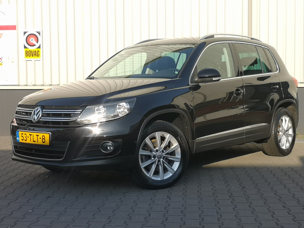 Volkswagen Tiguan - 2.0 TSI Sport&Style 4Motion - AutoWereld.nl