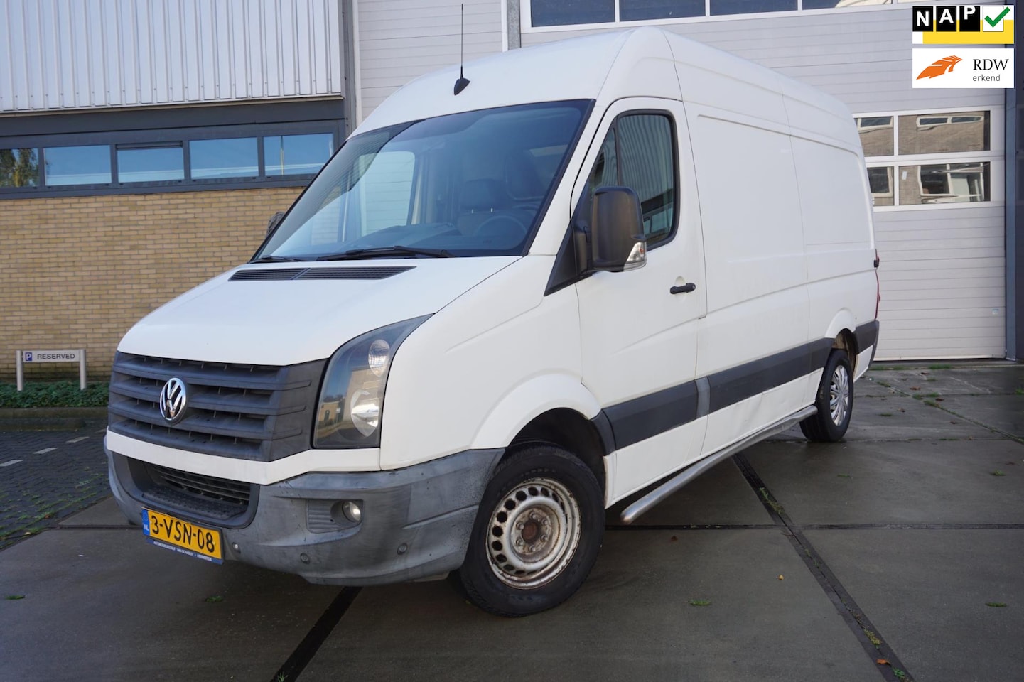 Volkswagen Crafter - 35 2.0 TDI L2H2 * Airco * Cruise * - AutoWereld.nl