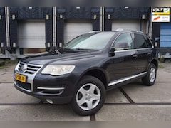 Volkswagen Touareg - 2.5 TDI Highline