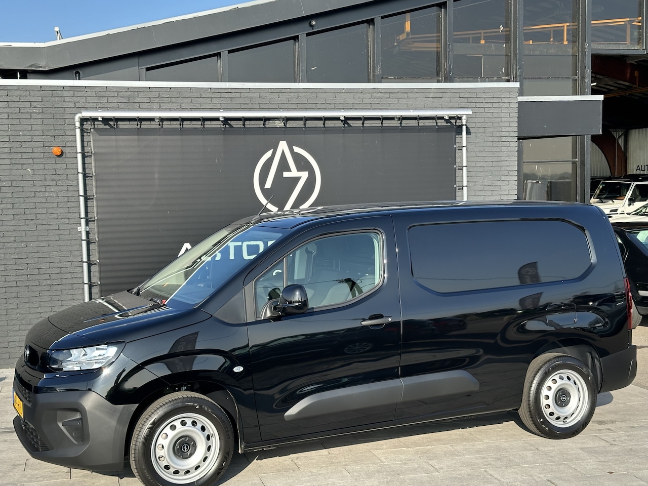 Opel Combo - 1.5D L2H1 Standaard Navi * - AutoWereld.nl