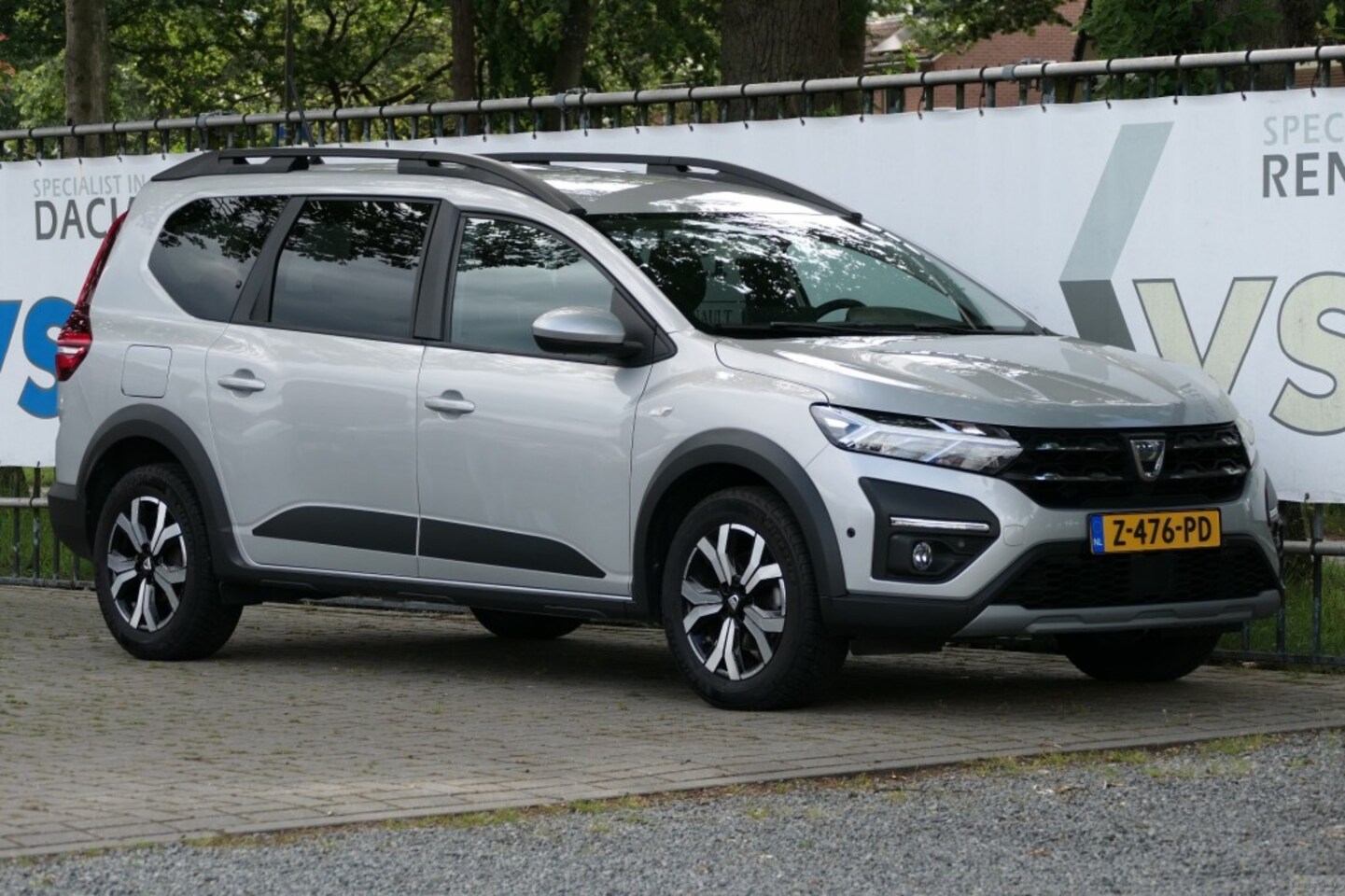 Dacia Jogger - TCe 110 Comfort 7pers. - AutoWereld.nl