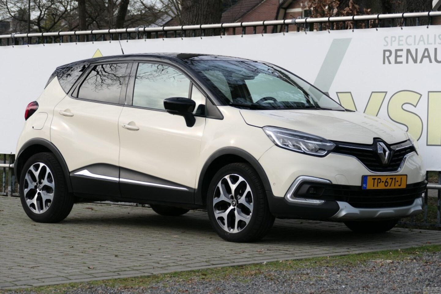 Renault Captur - TCe 120 EDC Automaat Intens - AutoWereld.nl