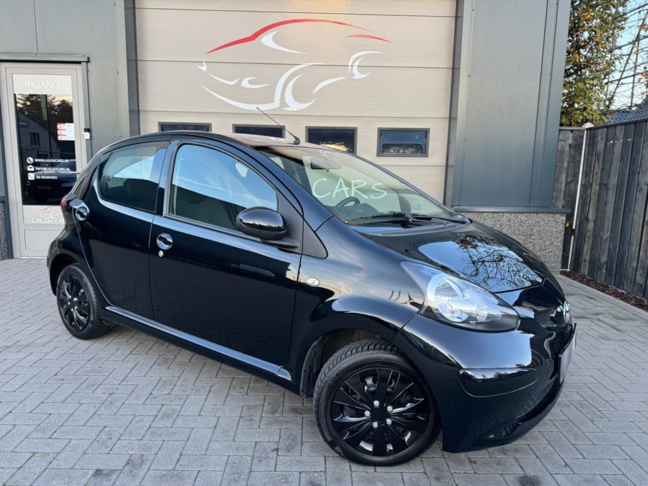 Toyota Aygo - 1.0-12V 5DRS CARPLAY AIRCO ELEK.PAKK. - AutoWereld.nl