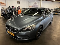 Volvo V40 - 1.6 D2 R-DESIGN *71.000 km - Navi