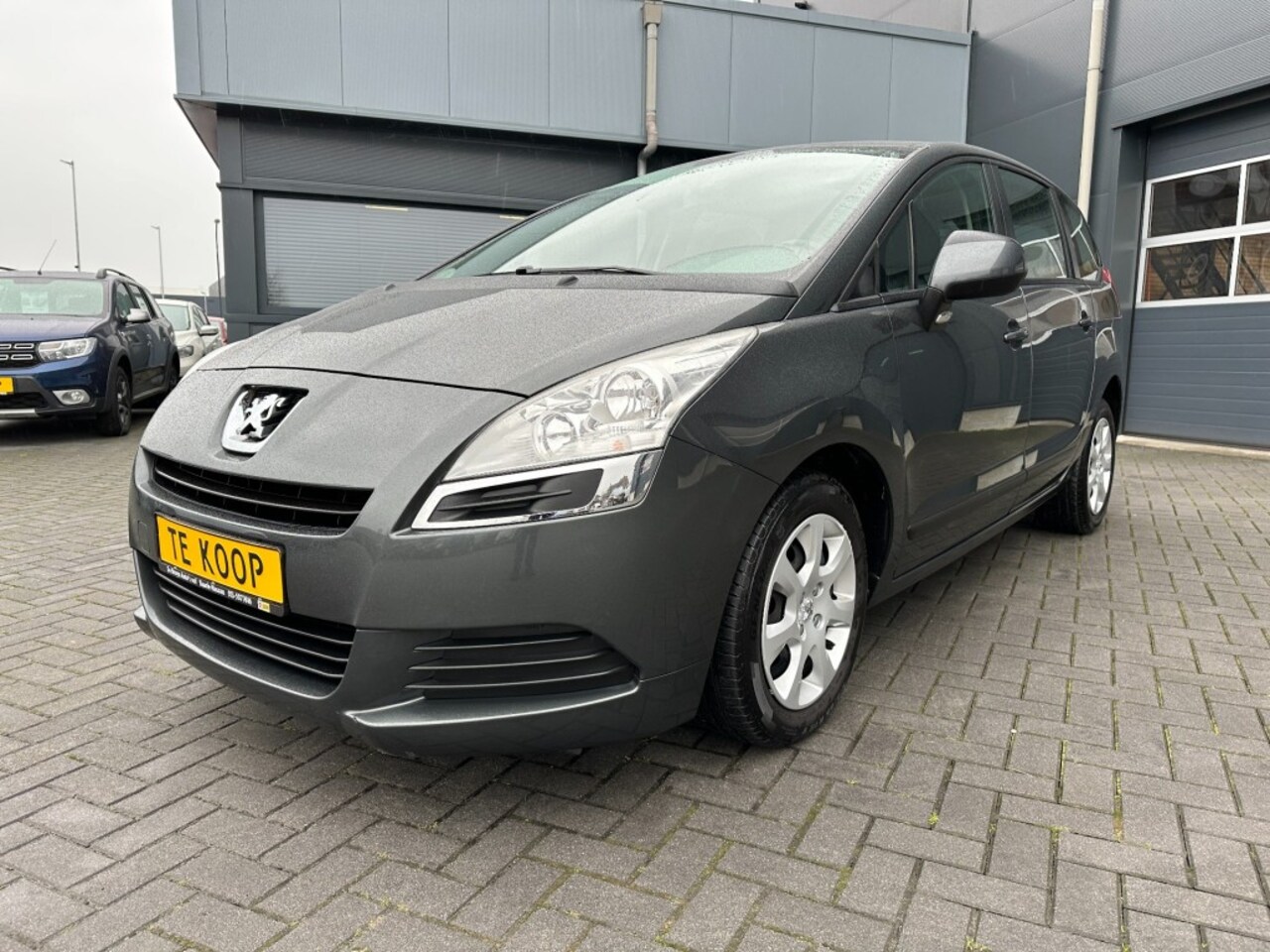 Peugeot 5008 - 1.6 VTi Active Navigatie Airco - AutoWereld.nl