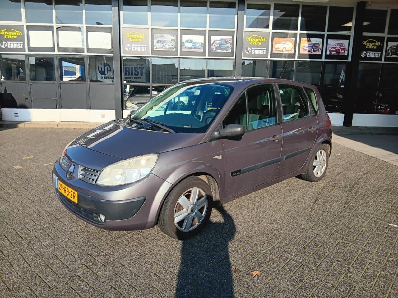 Renault Scénic - 1.6-16V Privilège Comfort 1.6-16V Privilège Comfort - AutoWereld.nl