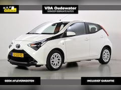 Toyota Aygo - 1.0 72pk X-play Limited Navigatie