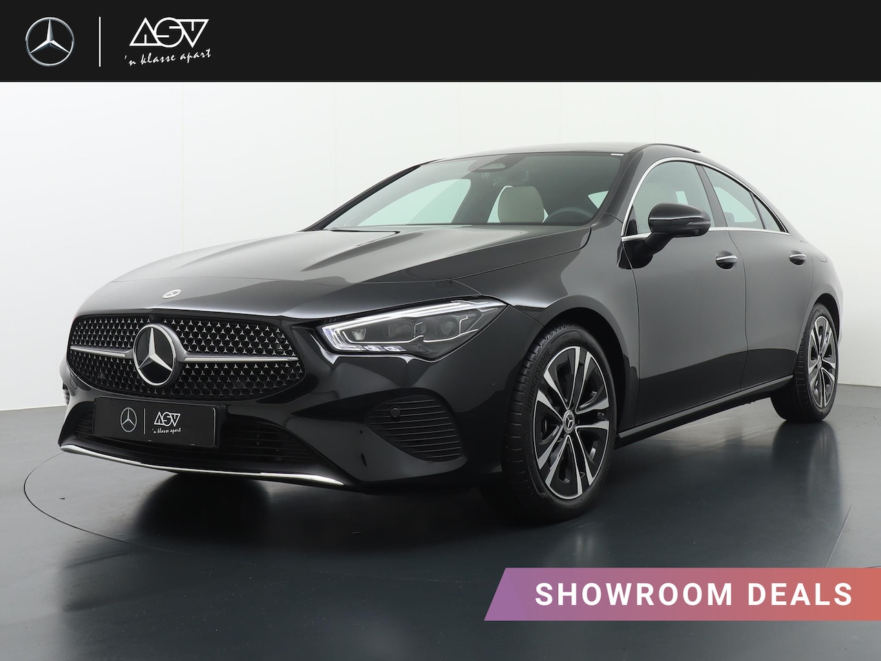 Mercedes-Benz CLA-Klasse - 200 Luxury Line | Panorama - Schuifdak | Trekhaak Wegklapbaar | Alarmsysteem | 360° Camera - AutoWereld.nl