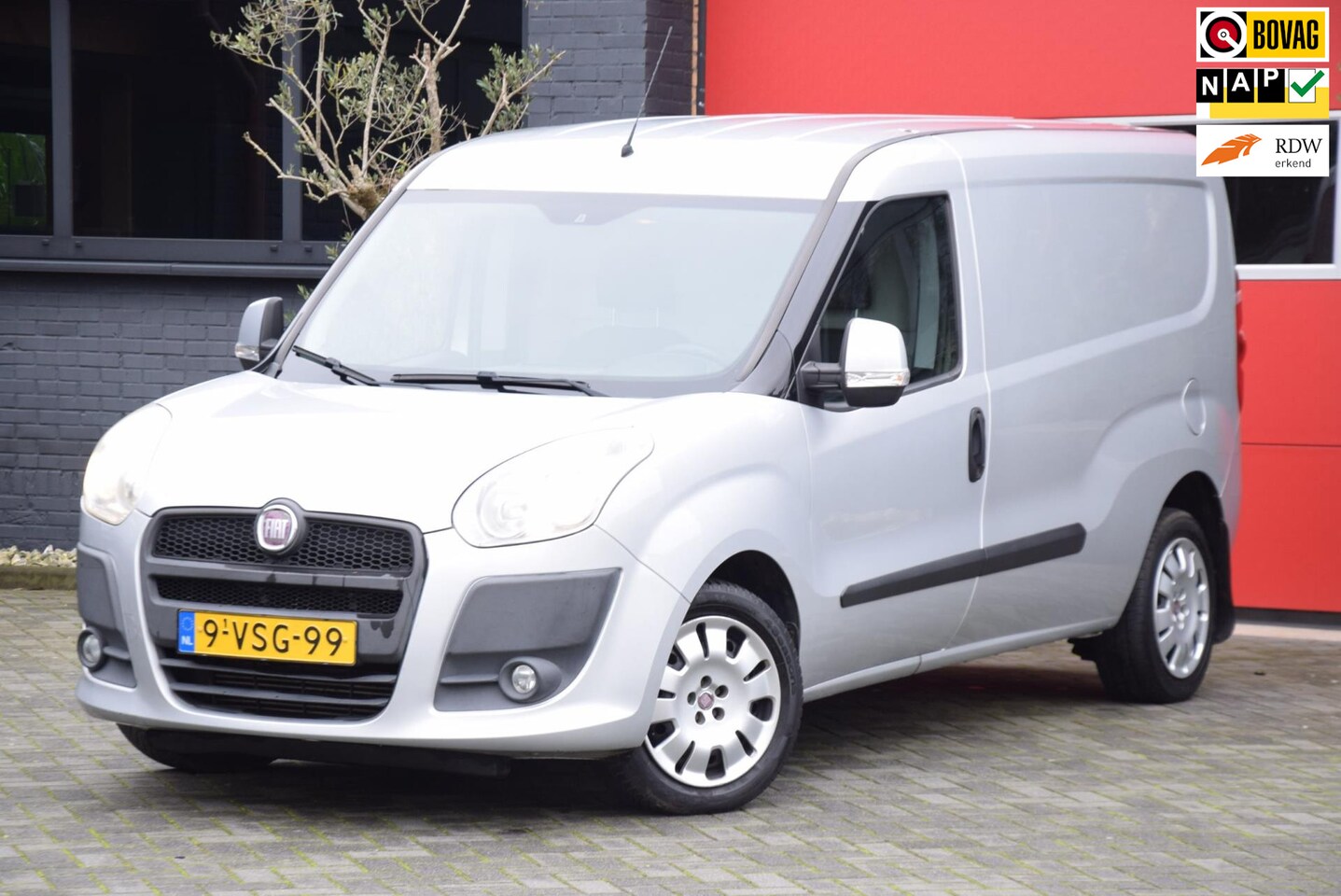 Fiat Doblò Cargo - 1.3 MultiJet SX MARGE Maxi L2 2011 Airco Stuurbediening - AutoWereld.nl