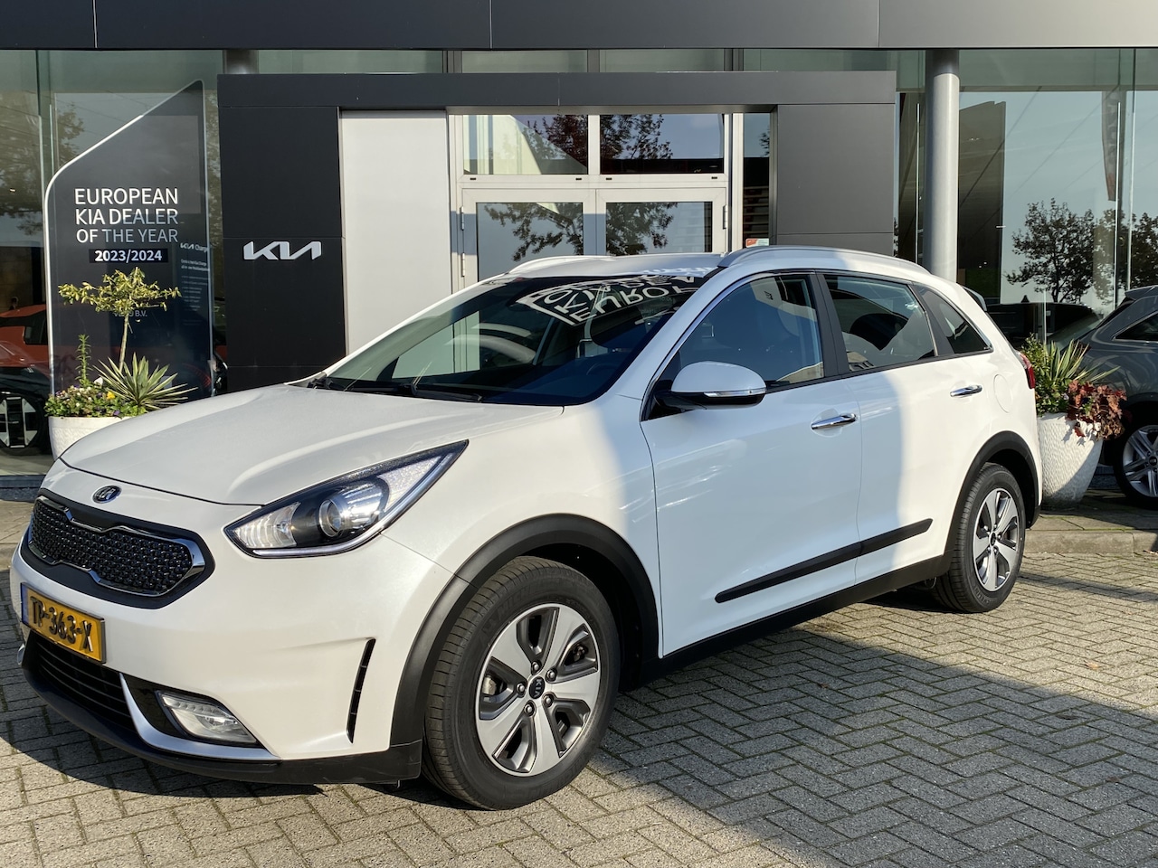 Kia Niro - 1.6 GDi Hybrid DynamicLine | Trekhaak | Navi | Camera | Info Bas: 0492-588982 Info Bas: 04 - AutoWereld.nl