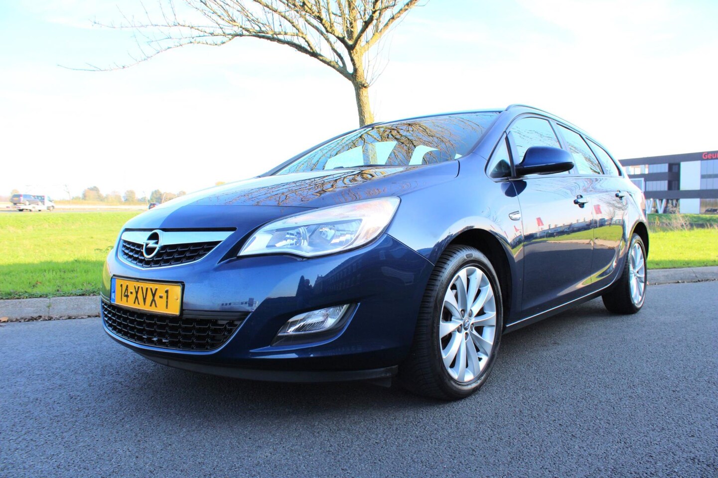 Opel Astra Sports Tourer - 1.4 Turbo Anniversary Edition Airco - AutoWereld.nl