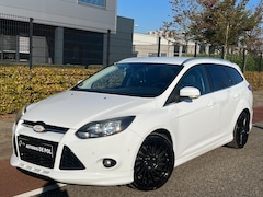 Ford Focus Wagon - 1.6 EcoBoost Titanium ST-line Cruise/Climate-control