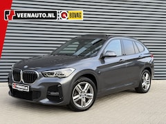 BMW X1 - sDrive18i M-Sport Pano/Apple/Navi/Led