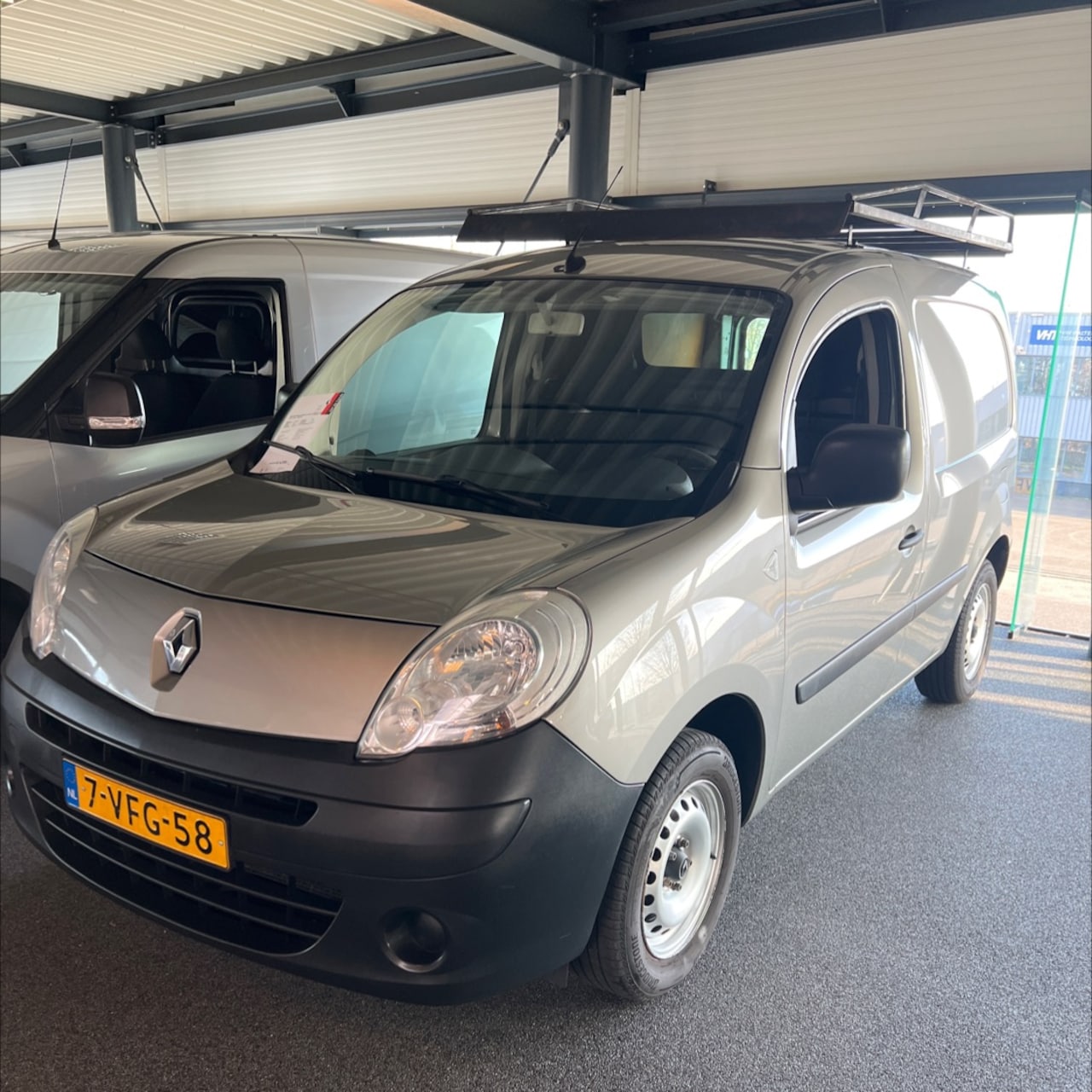 Renault Kangoo Express - 1.5 dCi 70 Express Comfort Airco, Navi, Imperial - AutoWereld.nl