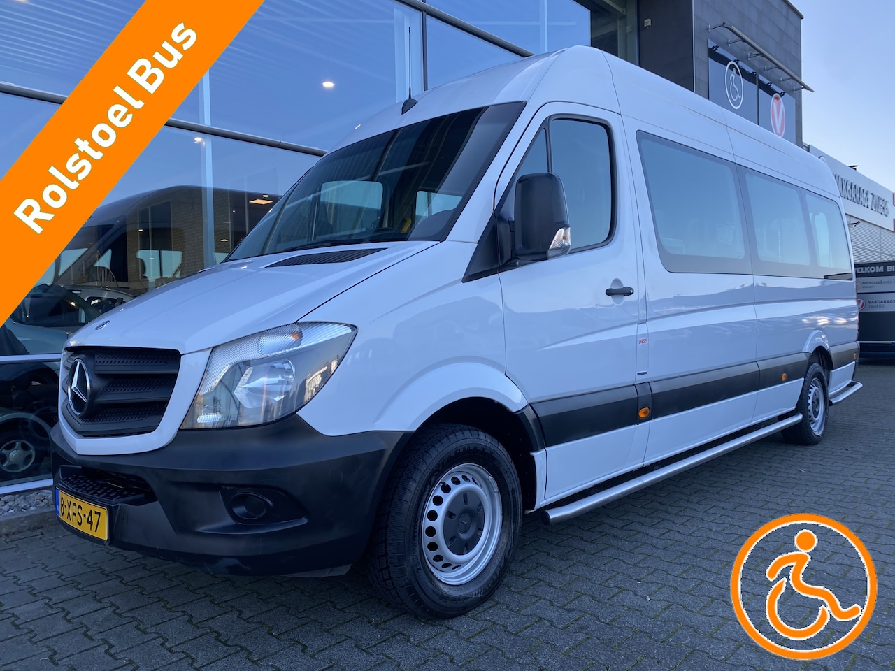 Mercedes-Benz Sprinter - L3H2 Rolstoelbus / Personenbus 313 2.2 CDI 432 HD 130 PK (Zeer nette bus met Triflex-vloer - AutoWereld.nl