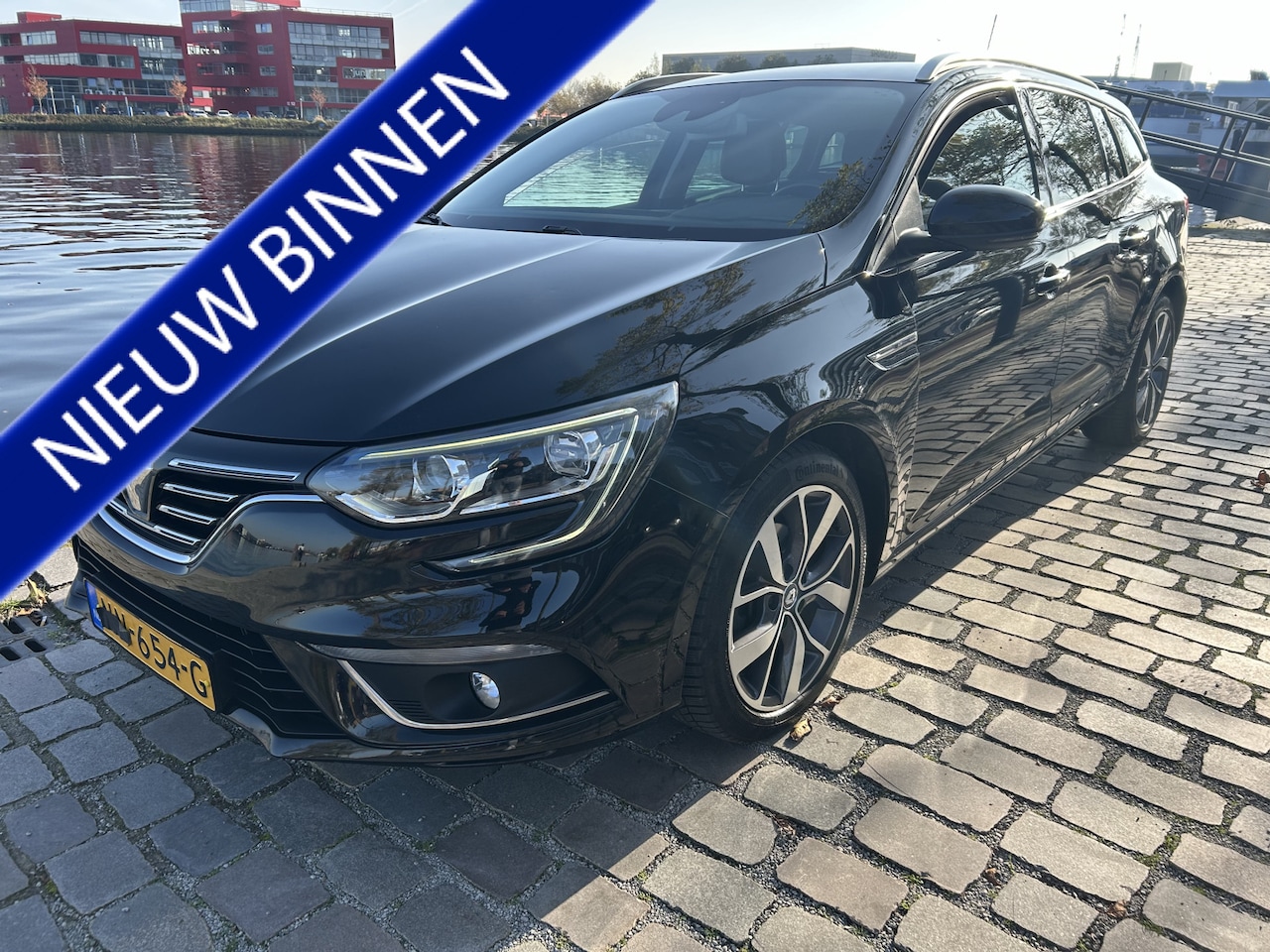 Renault Mégane Estate - 1.2 TCe Bose nieuw model! navi airco/ecc - AutoWereld.nl