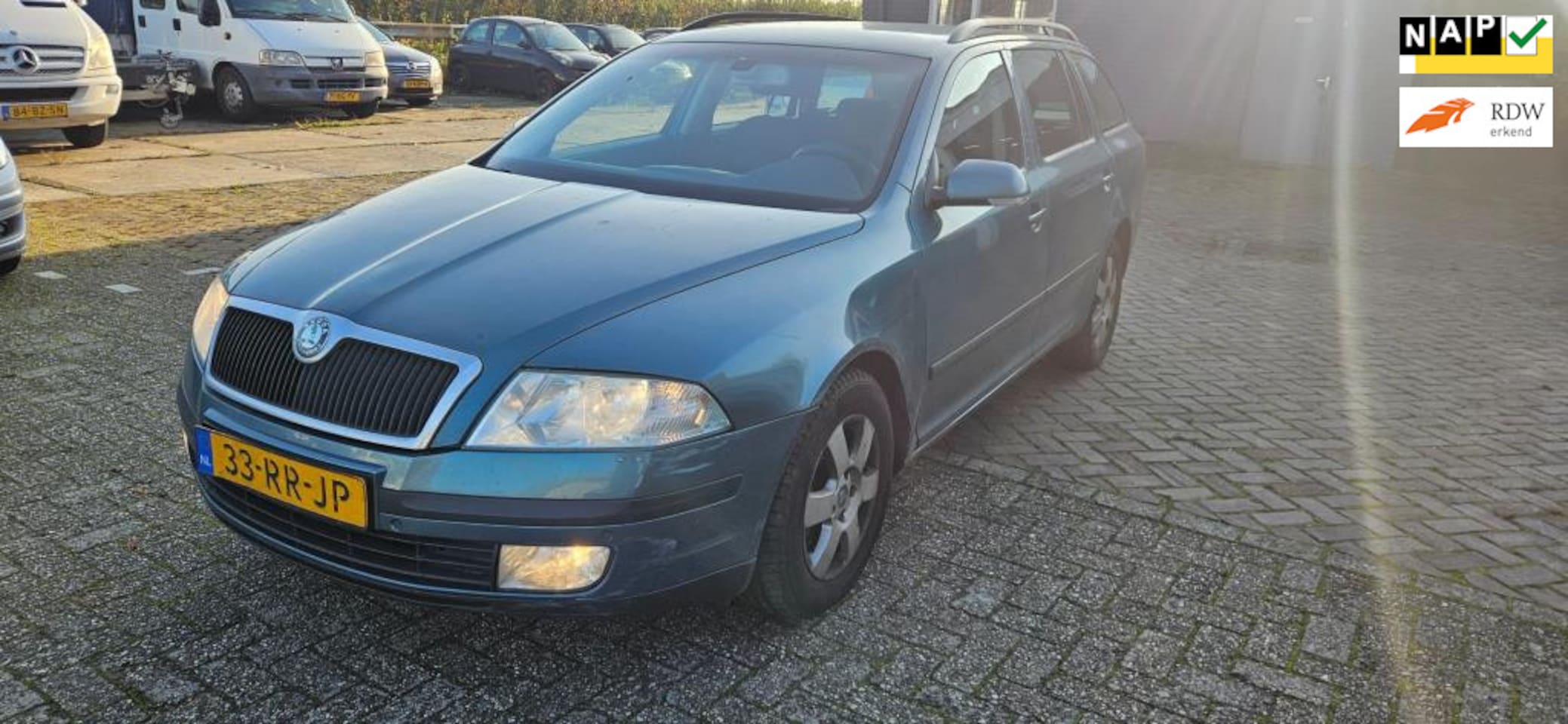 Skoda Octavia Combi - 2.0 TDI Elegance Automaat - AutoWereld.nl