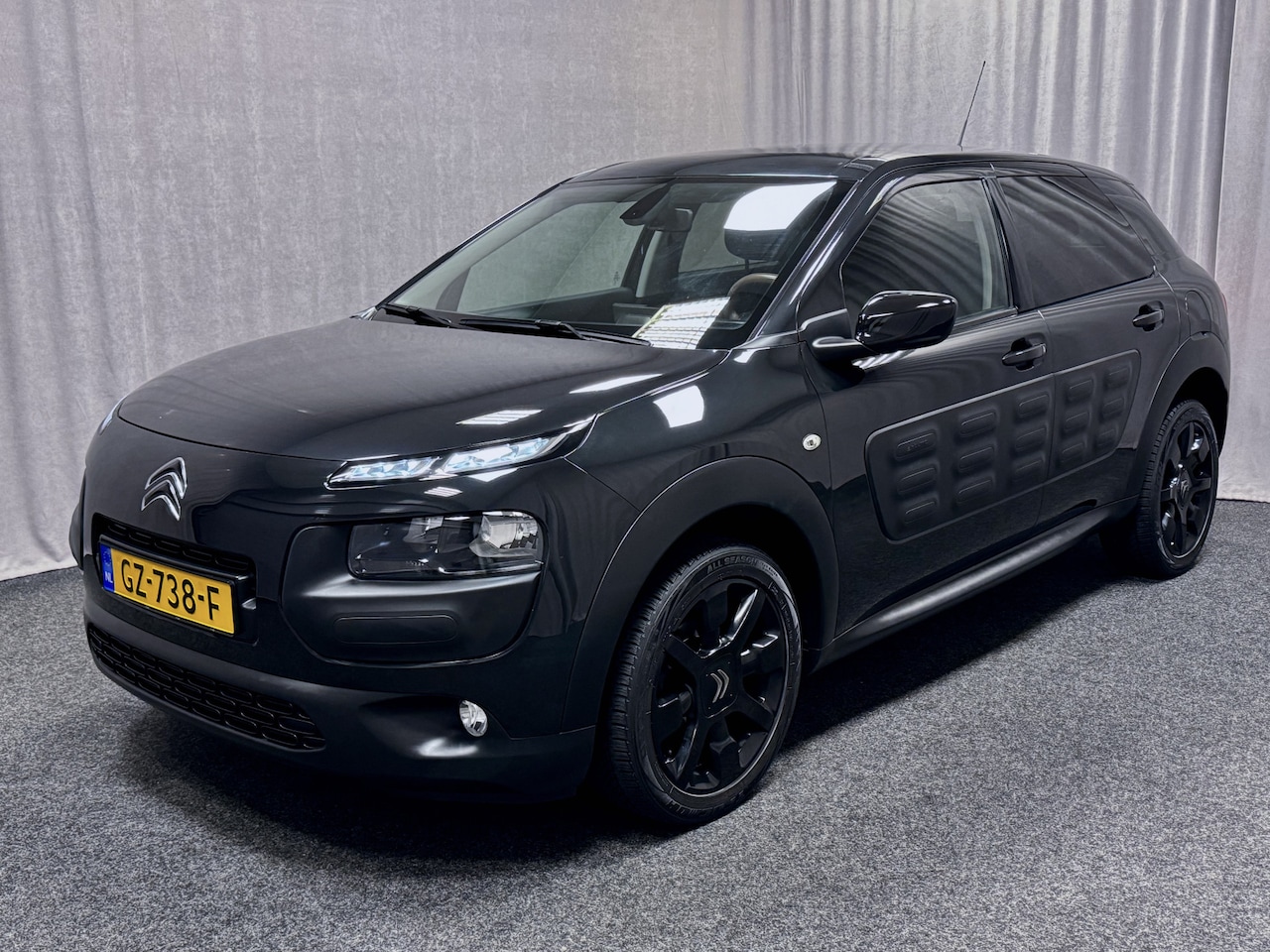 Citroën C4 Cactus - 1.2 PureTech Shine | Pano | Camera | Leer | D.riem | Vol | - AutoWereld.nl