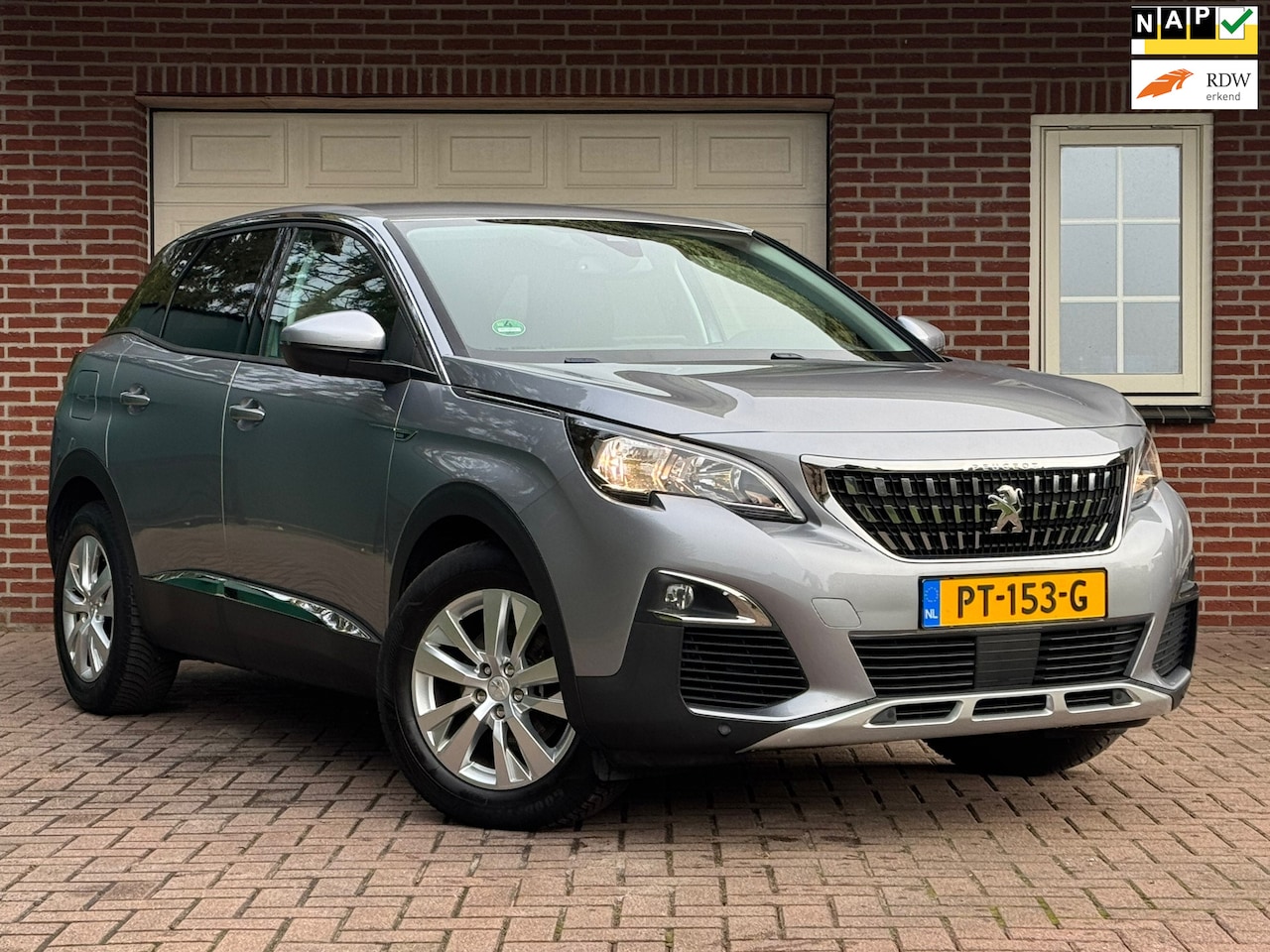 Peugeot 3008 - 1.2/131pk PureTech|2017|Camera|Trekhaak|Navi|Dealer|NAP|Clima|17"LMV - AutoWereld.nl