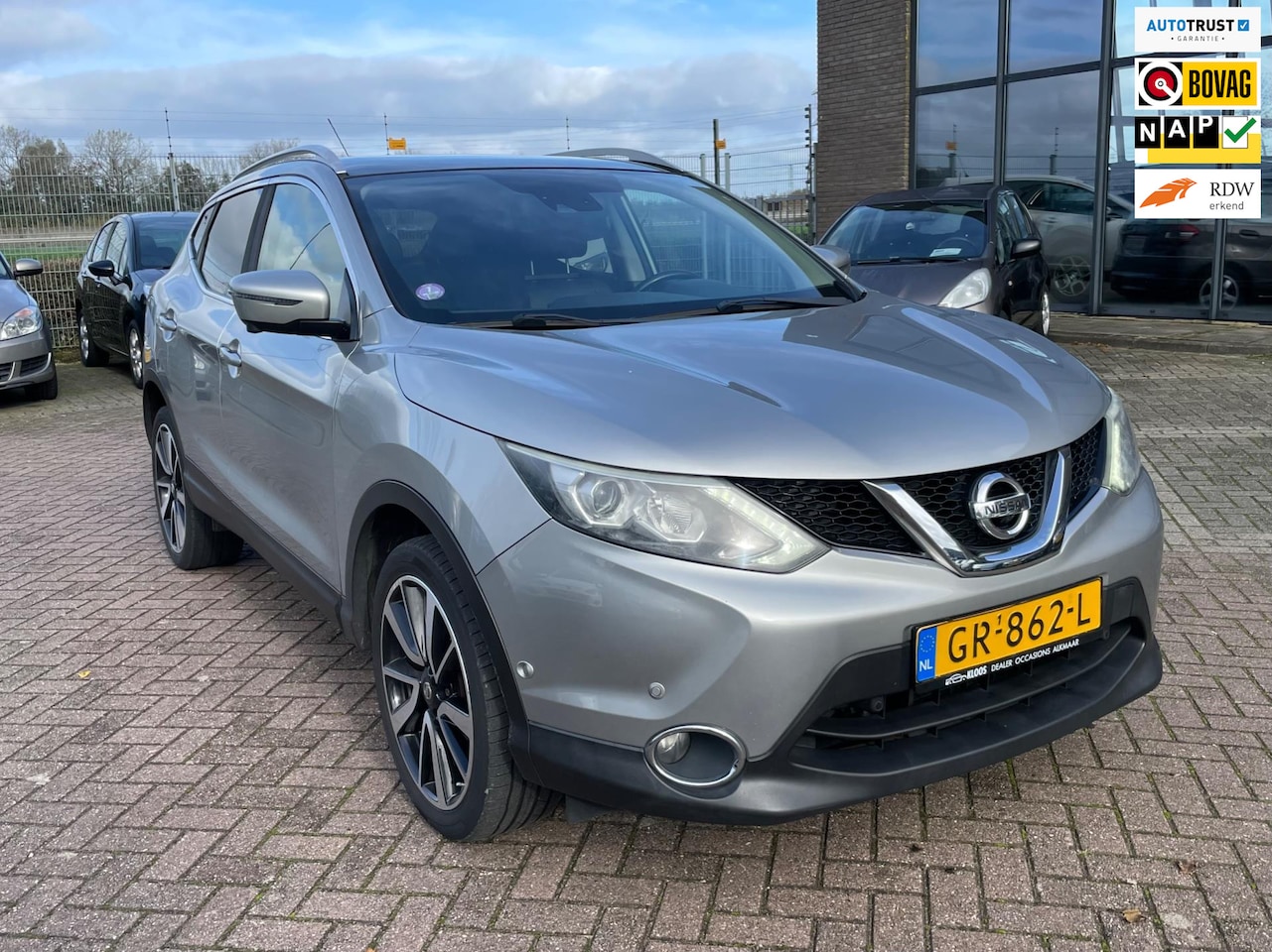 Nissan Qashqai - 1.6 Tekna 1.6 Tekna, 2e eig afk, Geen import, Nap, Vol opties! - AutoWereld.nl