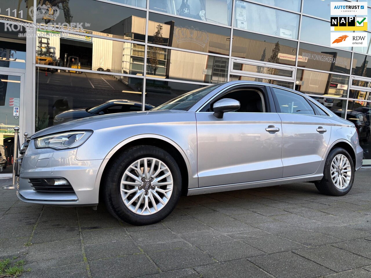 Audi A3 Limousine - 1.4 TFSI CoD Ambition Pro Line S 1.4 TFSI CoD Ambition Pro Line S - AutoWereld.nl