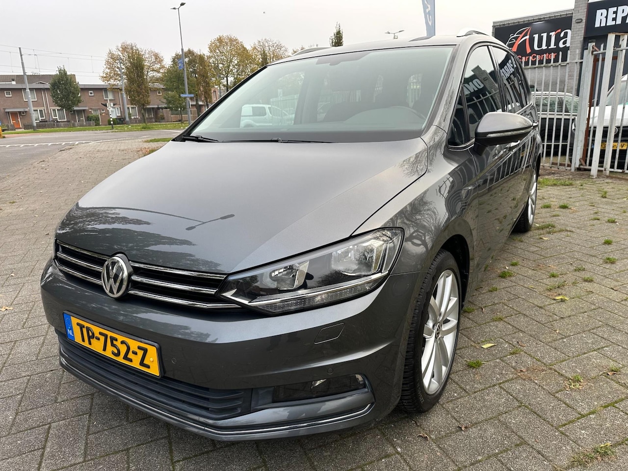 Volkswagen Touran - 1.4 TSI Highline Business R 1.4 TSI Highline Business R - AutoWereld.nl