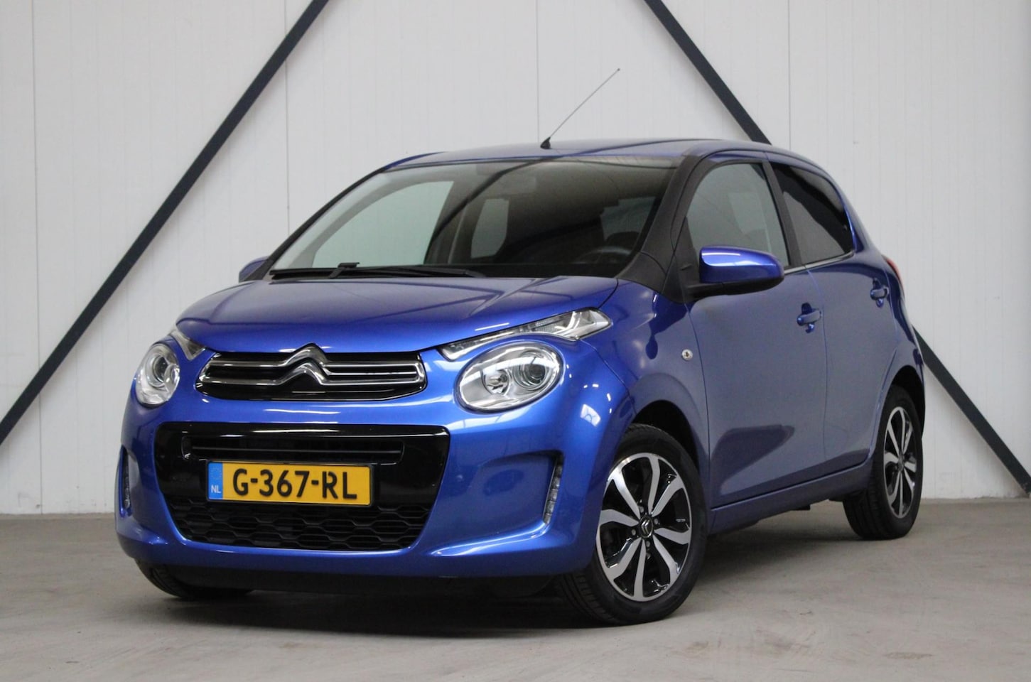 Citroën C1 - 1.0 VTi Shine l Achteruitrijcamera l LED l Bluetooth l Cruise - AutoWereld.nl