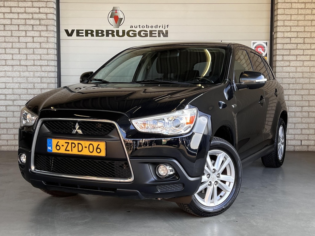 Mitsubishi ASX - 1.6 Intro Edition ClearTec | Trekhaak | Cruise | PDC | Climate Control | All-in rijklaarpr - AutoWereld.nl