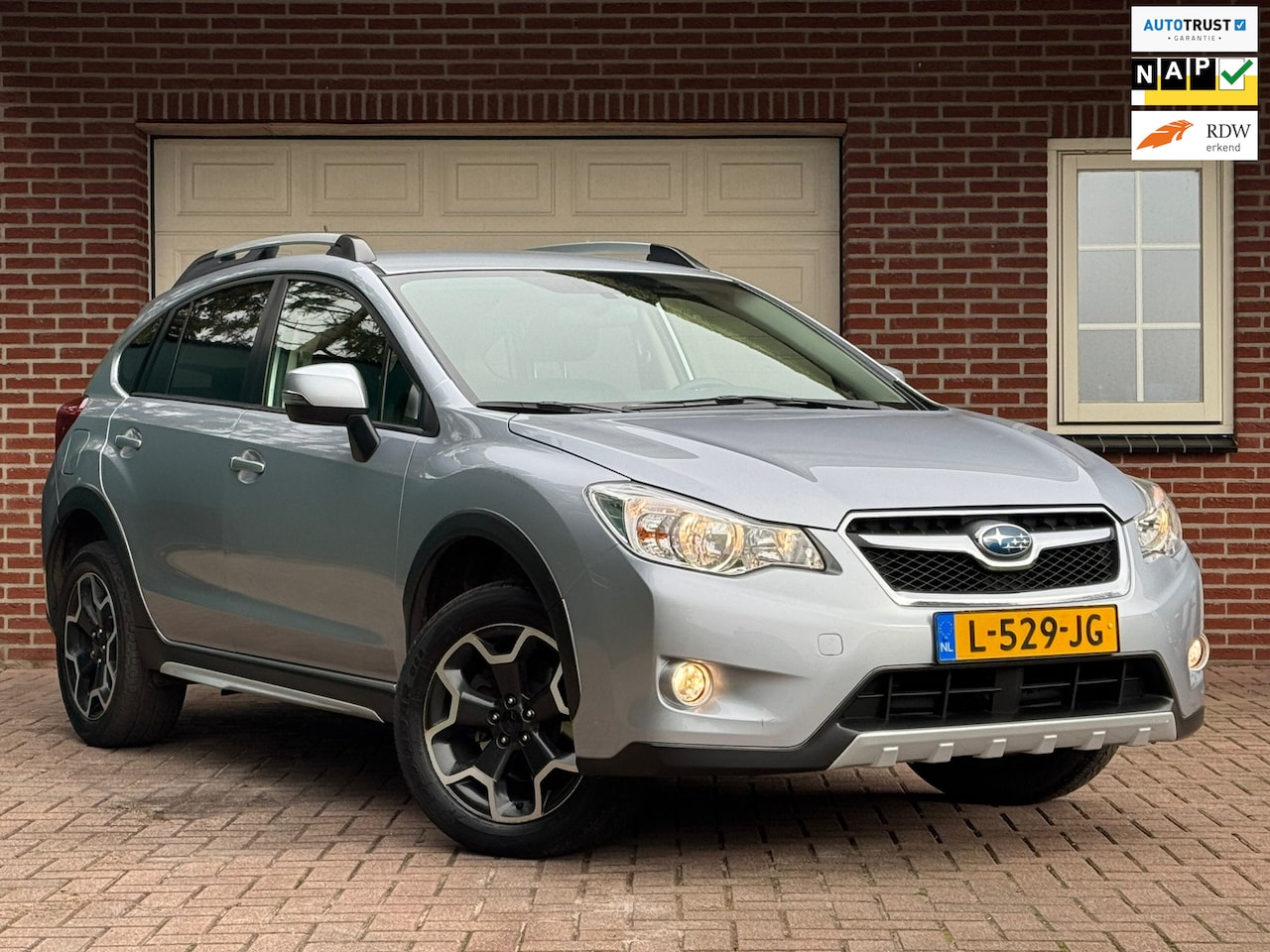 Subaru XV - 1.6i/114pk Nagano AWD Automaat|2015|Camera|Trekhaak|Navi|Stoelverw.|Leder|Cruise|Airco|17" - AutoWereld.nl