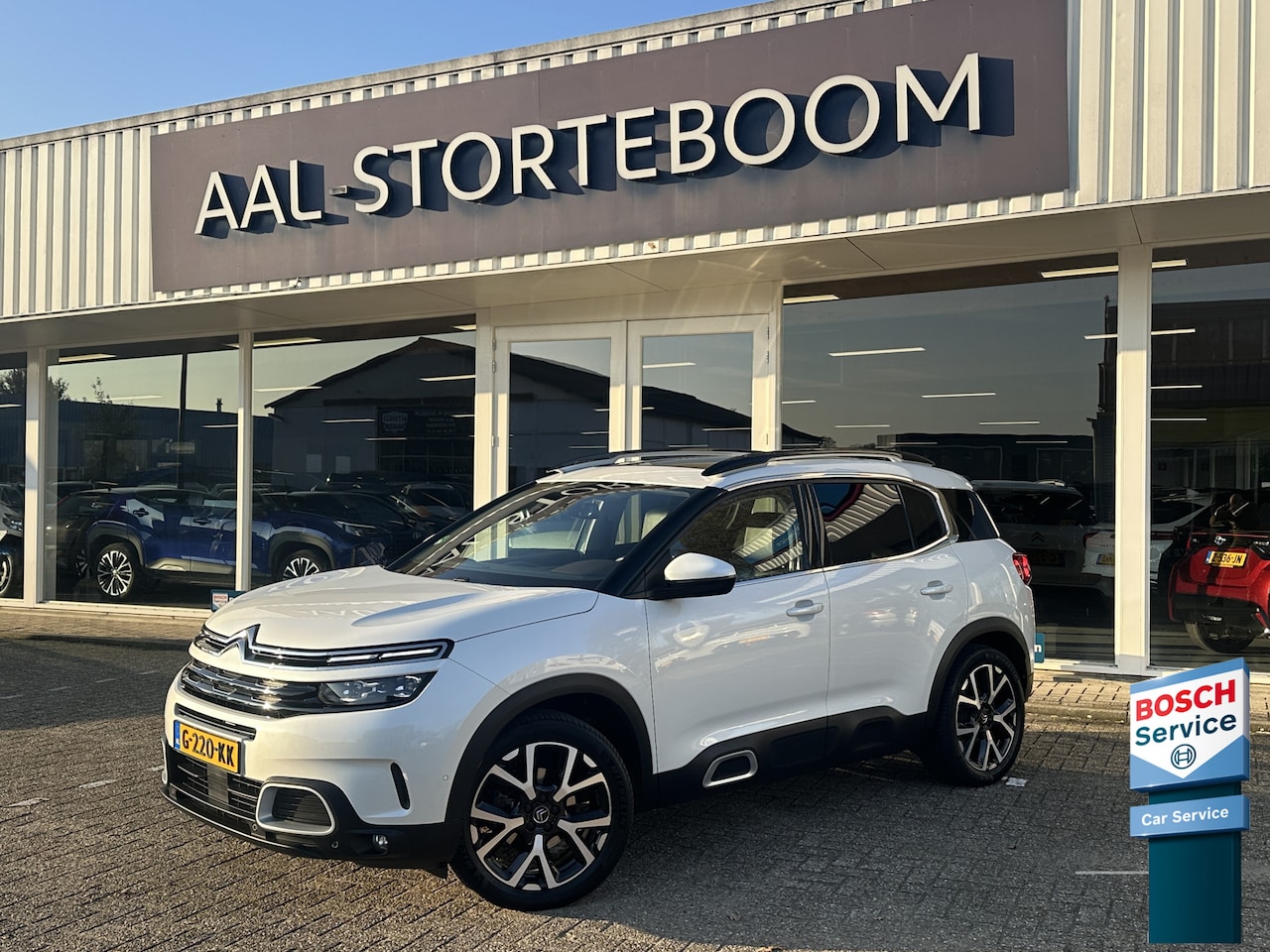 Citroën C5 Aircross - 1.2 130 pk PureTech Shine | LED | Keyless | Leder | Massagestoel | Apple Carplay | Adapt. - AutoWereld.nl