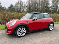 MINI One - 1.2 Business | Navigatie | Airco | Cruise control control | Finish vlag design | NAP | Rij