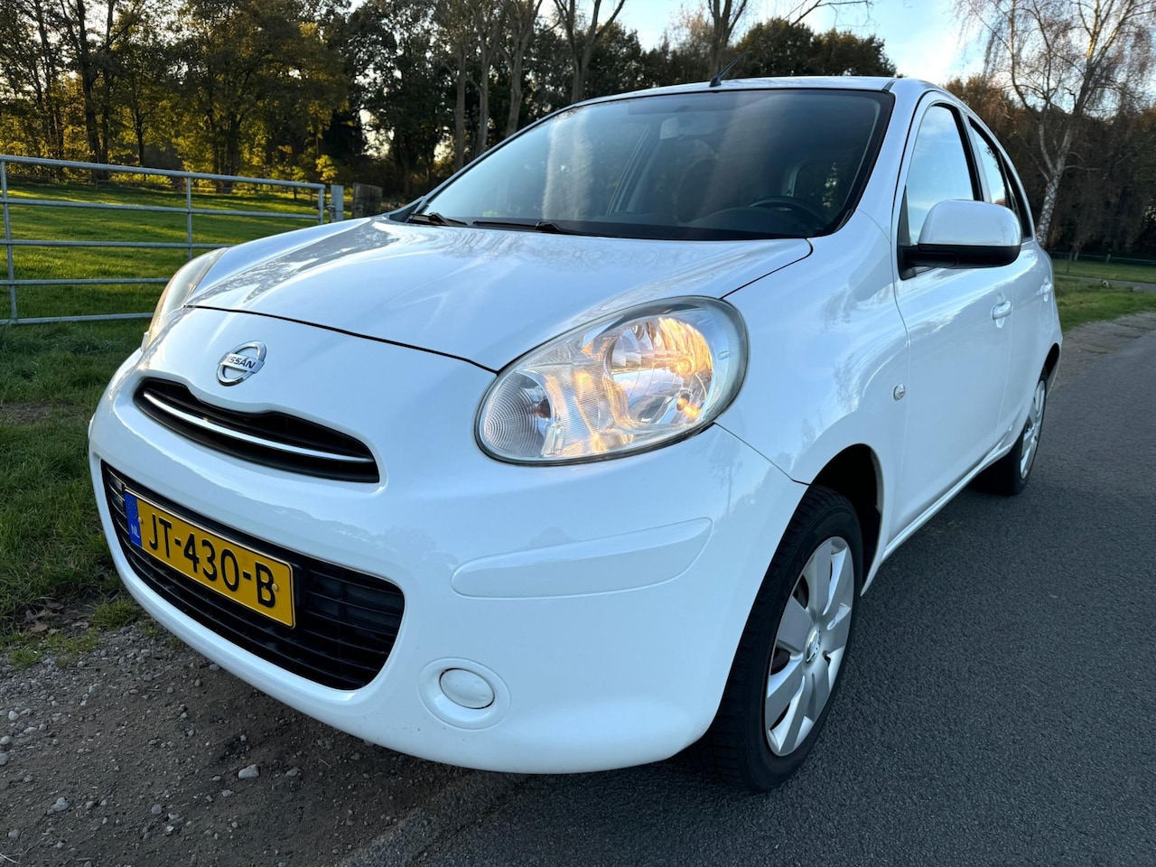 Nissan Micra - 1.2 Acenta met airco en bluetooth - AutoWereld.nl