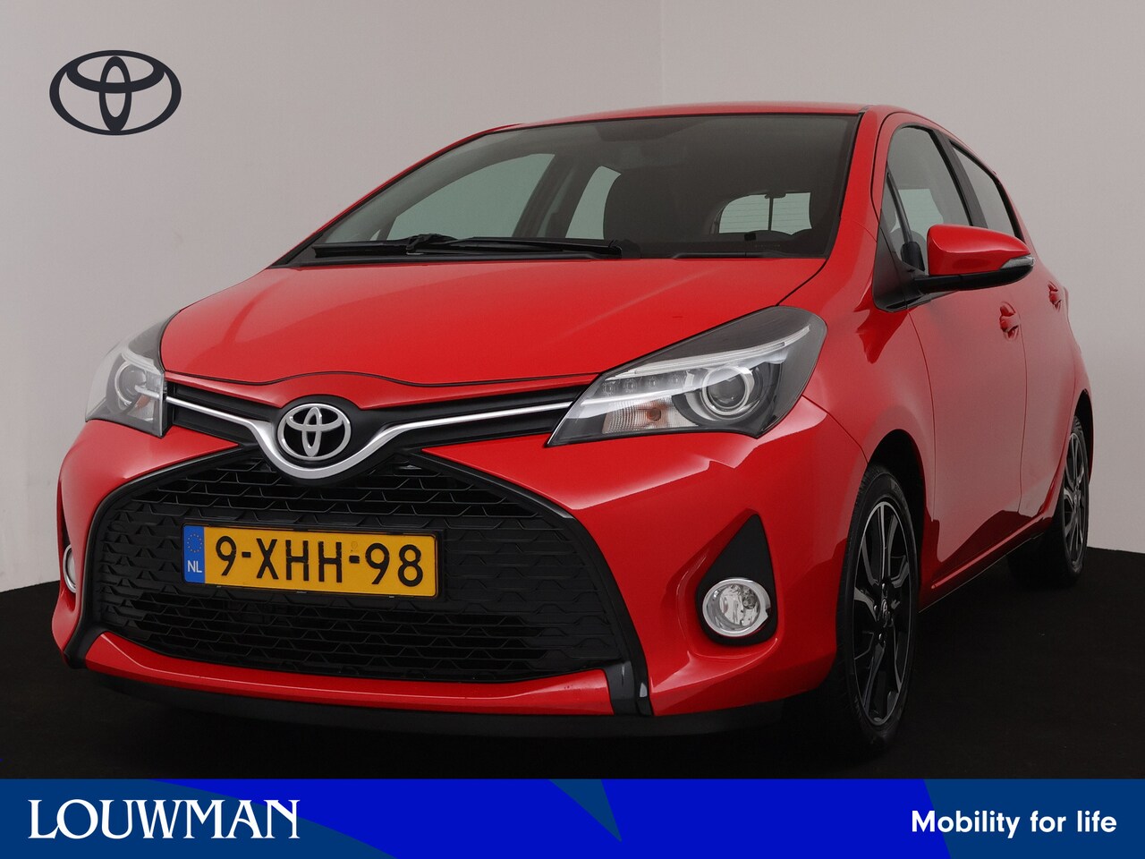 Toyota Yaris - 1.3 VVT-i Dynamic | Navigatie | LM Velgen | Airco | - AutoWereld.nl