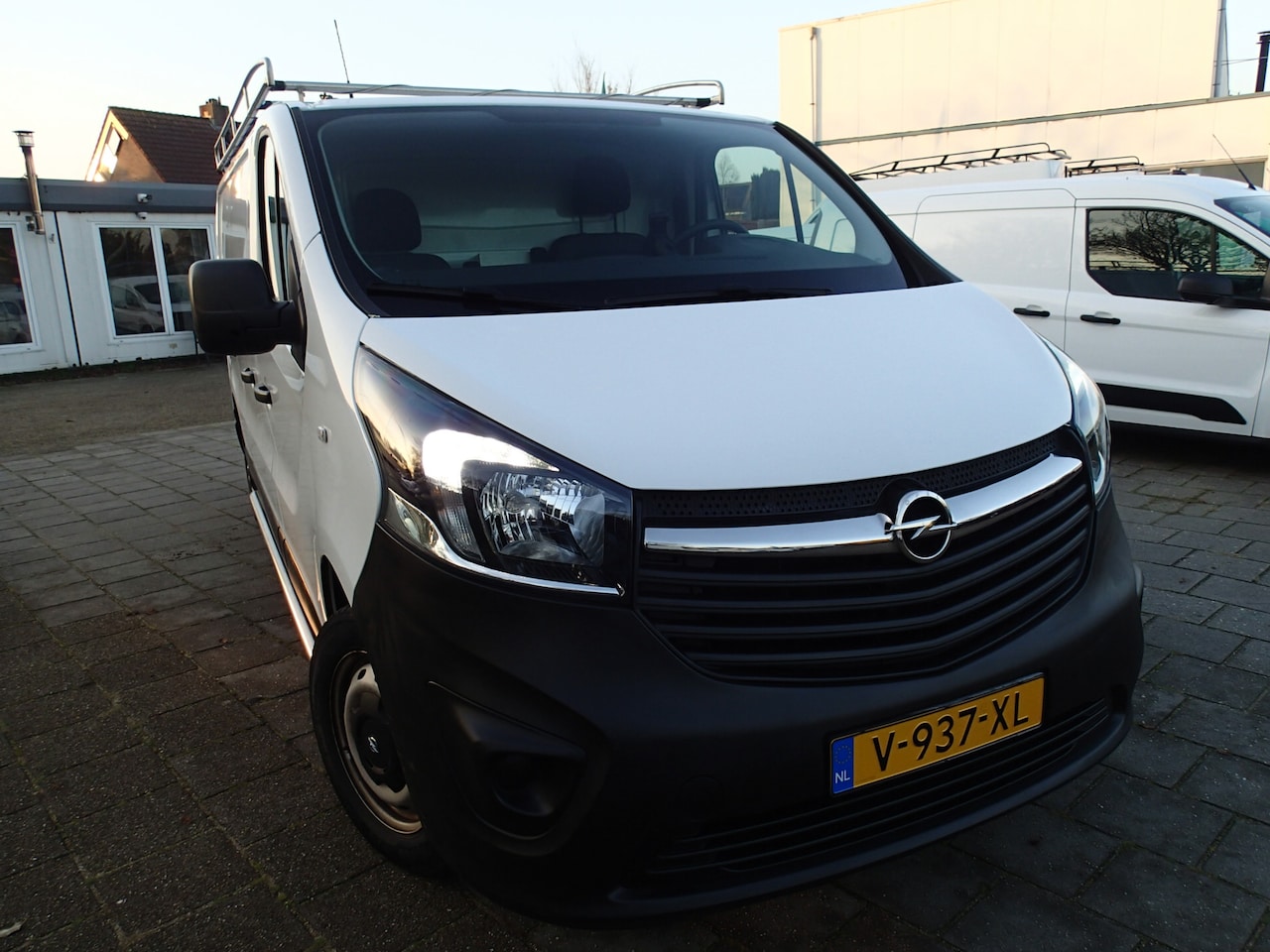 Opel Vivaro - 1.6 CDTI L2H1 Edition EcoFlex VOORZIEN VAN AIRCO+CRUISE+RVS IMPERIAAL !! - AutoWereld.nl