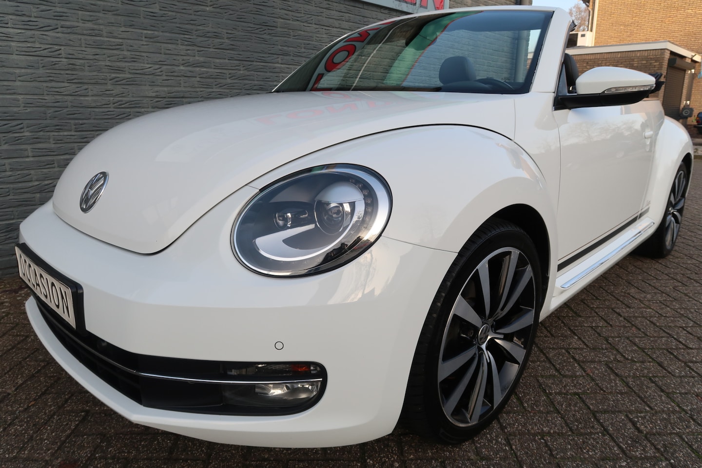 Volkswagen Beetle Cabriolet - 1.4 TSI Sport Zeer mooie en exclusive beetel - AutoWereld.nl