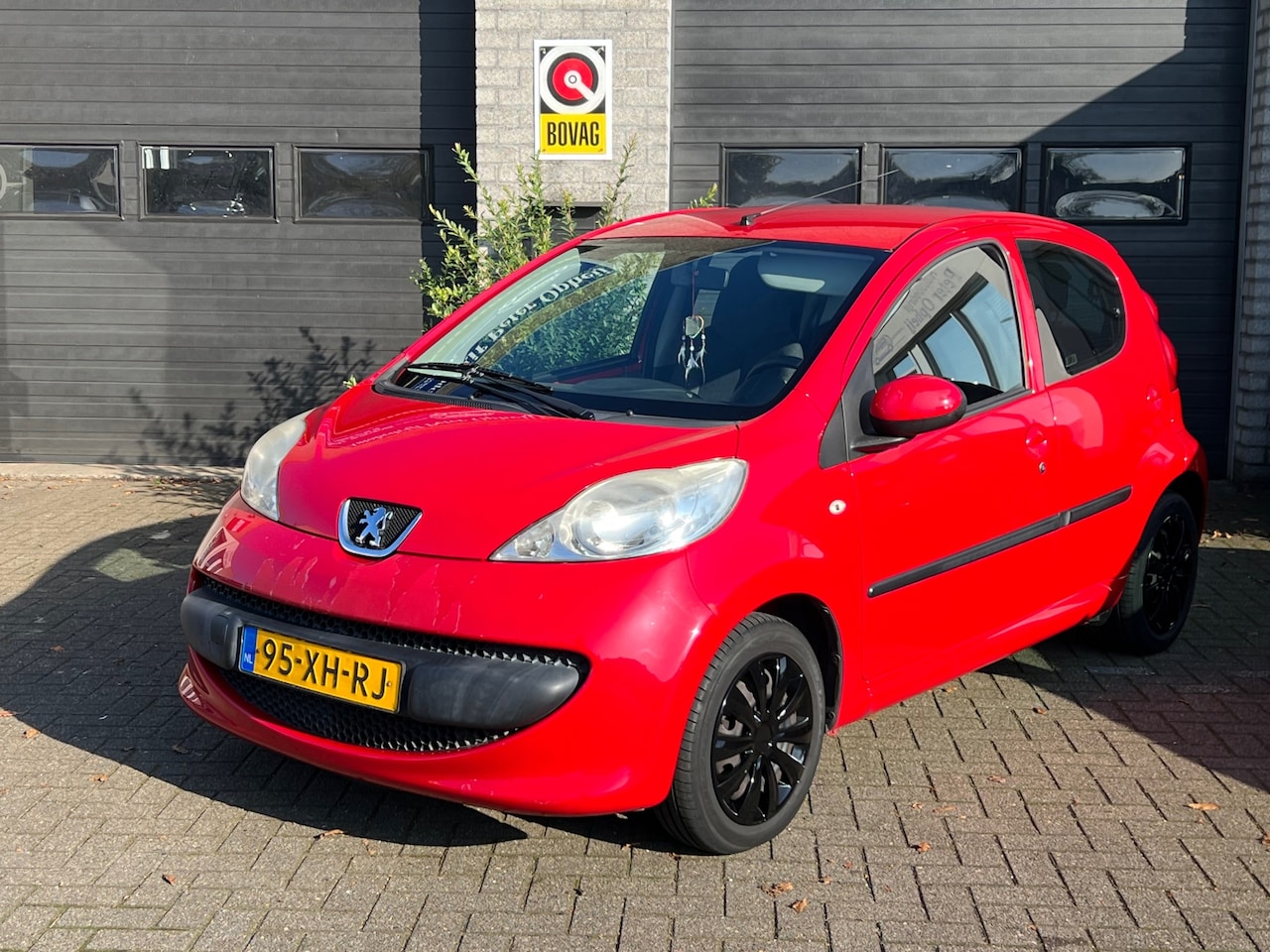 Peugeot 107 - 1.0-12V XS *Elektrisch pakket* - AutoWereld.nl